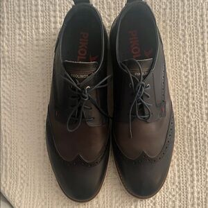 PIKOLINOS Two-Tone Brown and Black Wingtip Derbys